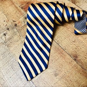 Tommy Hilfiger tie